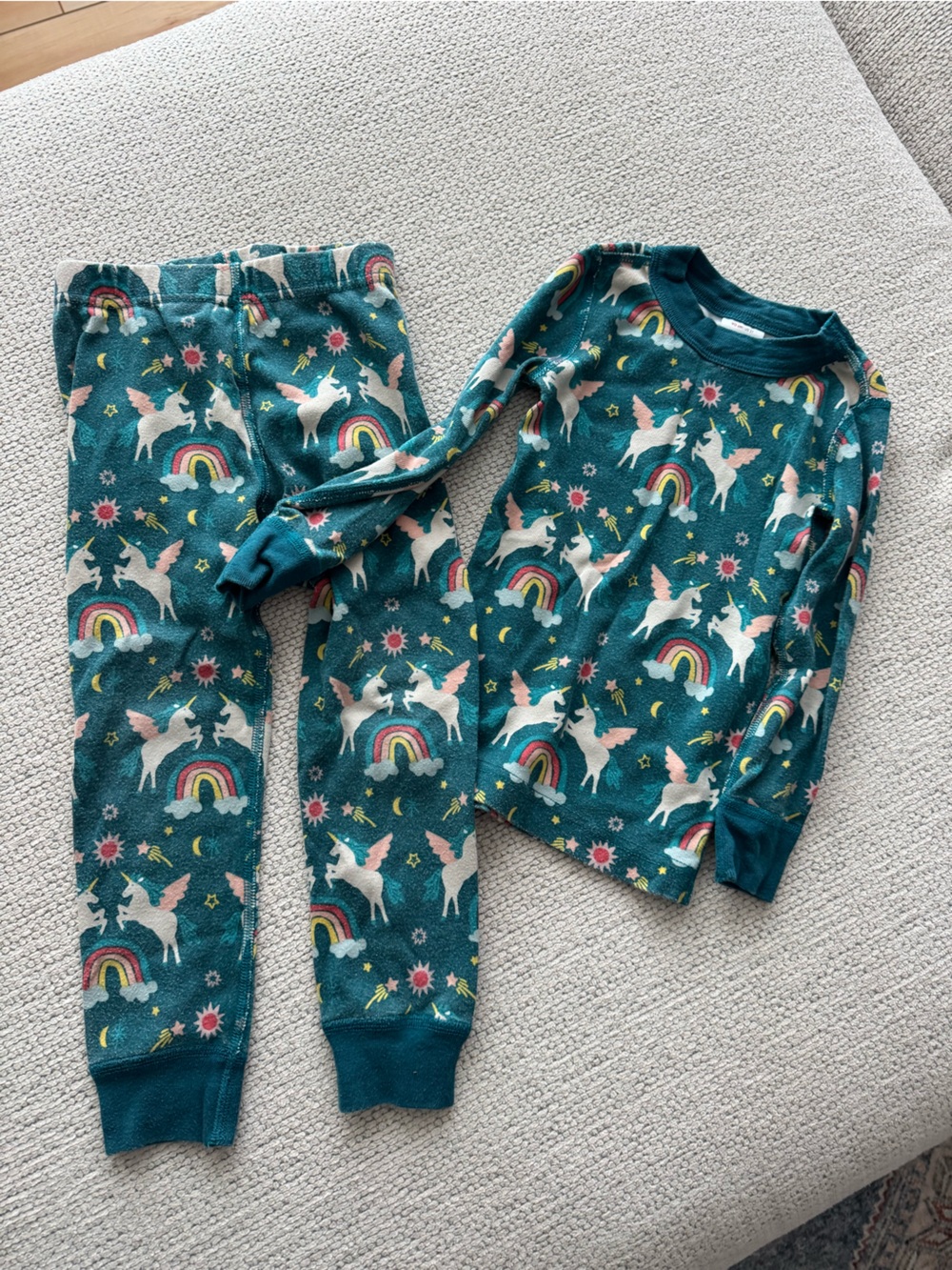 Hanna Andersson Teal Girls Unicorn Pajama Set with Rainbow